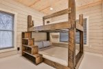 Queen bunk beds 
